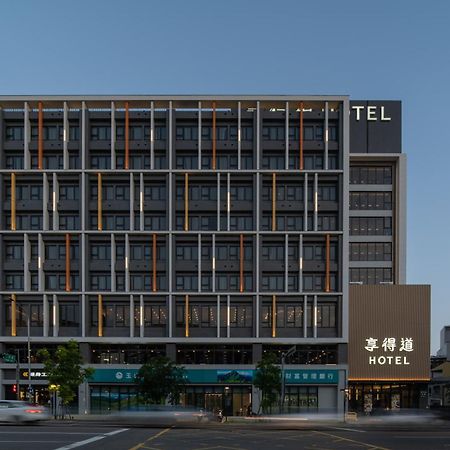 In Joy Hotel Taichung Exterior foto