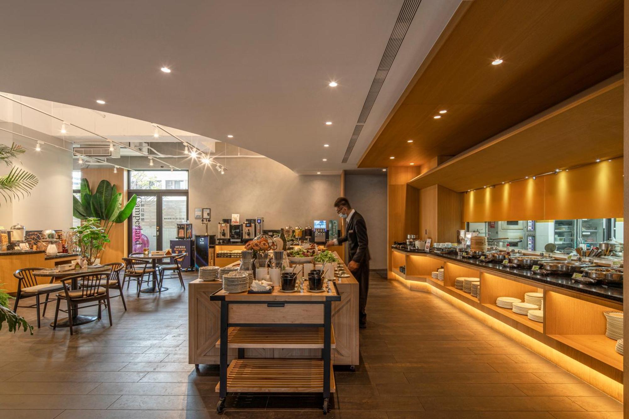 In Joy Hotel Taichung Exterior foto