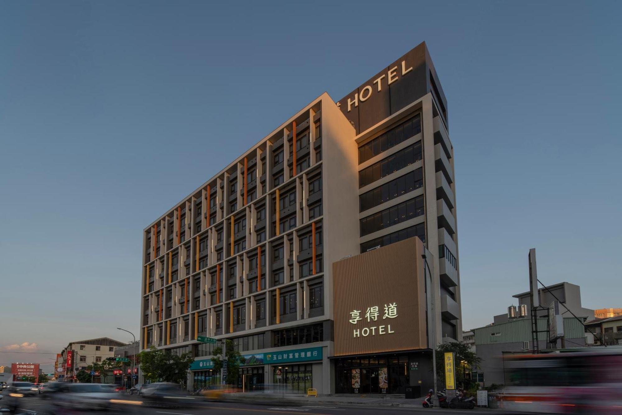 In Joy Hotel Taichung Exterior foto